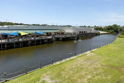 8711 Plantation Drive Emerald Isle NC 28594