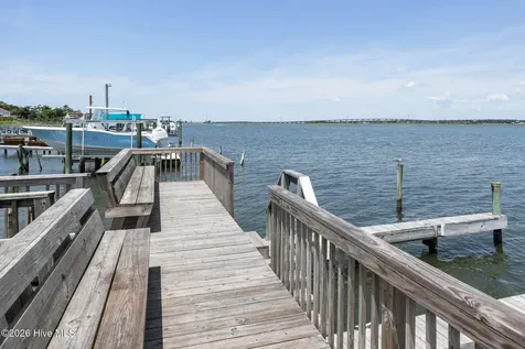 8711 Plantation Drive Emerald Isle NC 28594