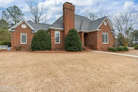 1301 Par Drive Kinston NC 28504