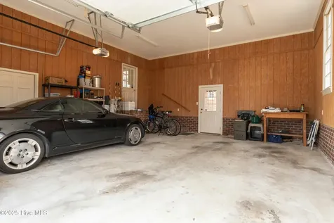 1301 Par Drive Kinston NC 28504