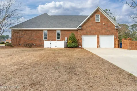 1301 Par Drive Kinston NC 28504
