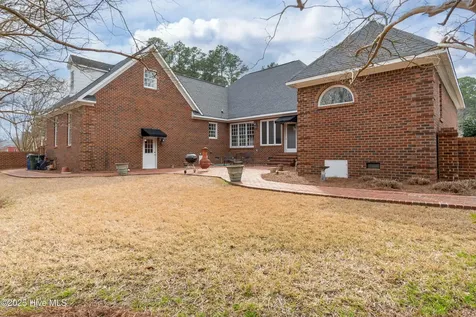 1301 Par Drive Kinston NC 28504