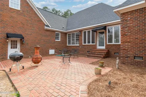 1301 Par Drive Kinston NC 28504