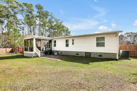132 Holiday Drive Hampstead NC 28443