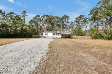 132 Holiday Drive Hampstead NC 28443