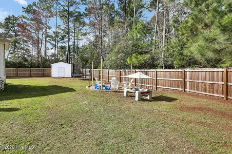 132 Holiday Drive Hampstead NC 28443