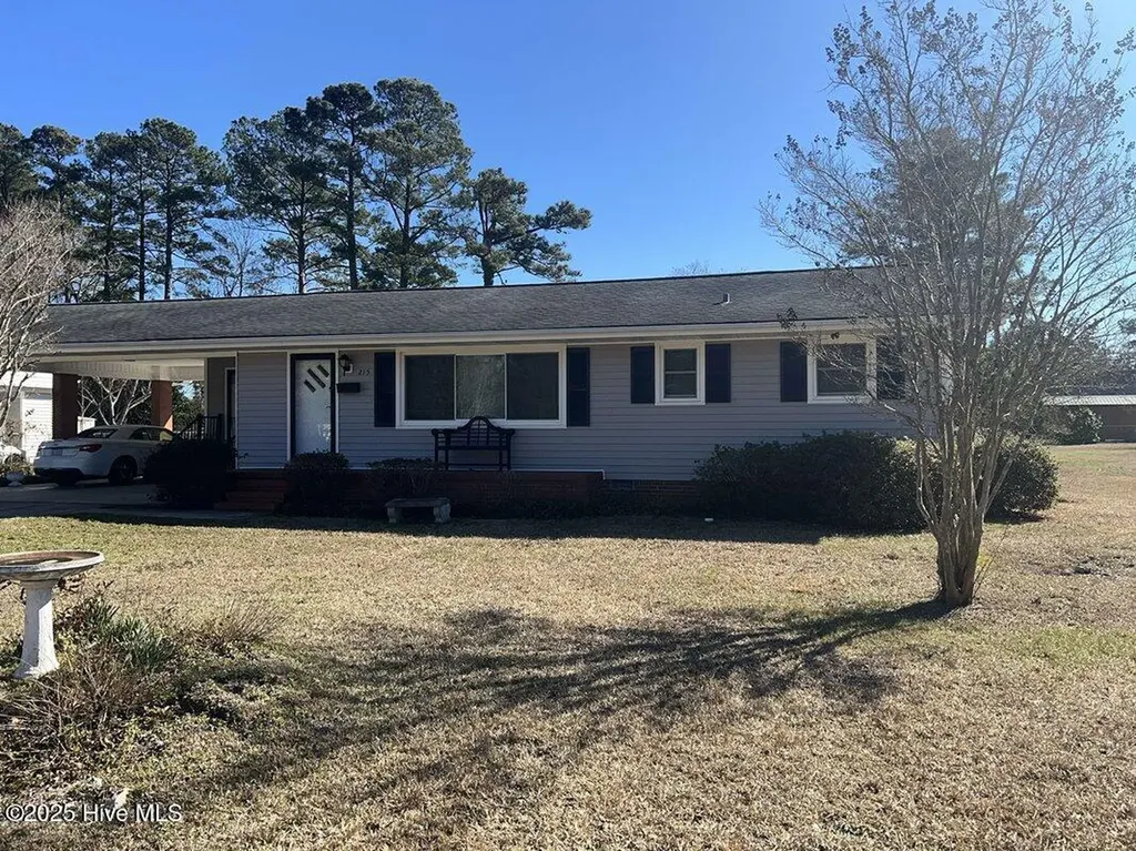 215 Nunn Street Havelock NC 28532