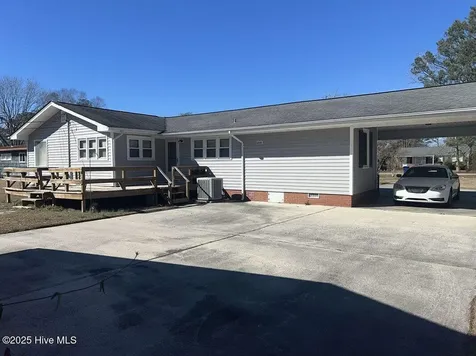 215 Nunn Street Havelock NC 28532