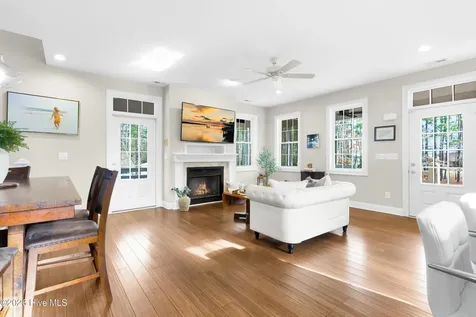 61 Spinnaker Point Road N Oriental NC 28571