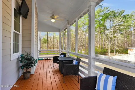 61 Spinnaker Point Road N Oriental NC 28571