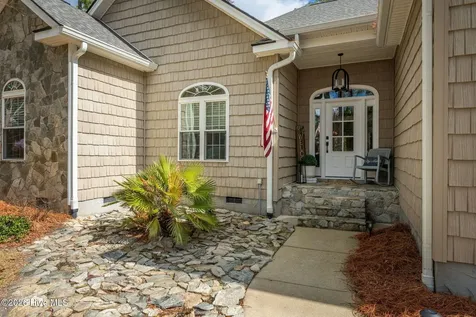 205 E Loon Court Hampstead NC 28443