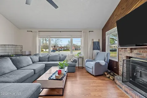 100 Estate Drive Jacksonville NC 28540