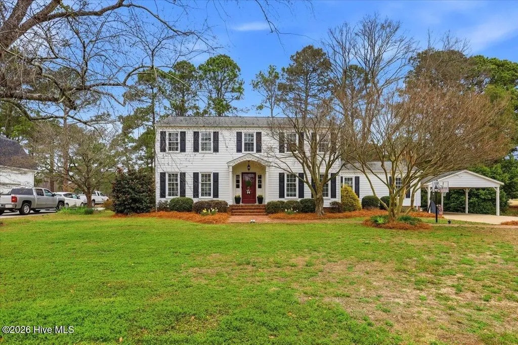206 Ramblewood Drive Mount Olive NC 28365