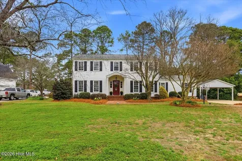 206 Ramblewood Drive Mount Olive NC 28365