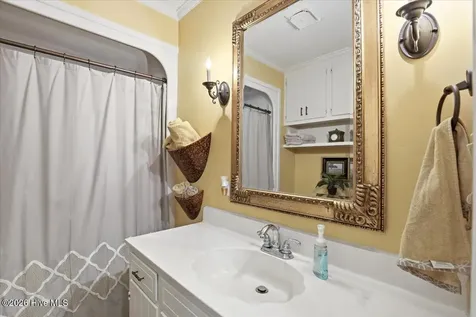 206 Ramblewood Drive Mount Olive NC 28365