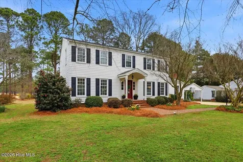 206 Ramblewood Drive Mount Olive NC 28365