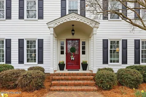 206 Ramblewood Drive Mount Olive NC 28365