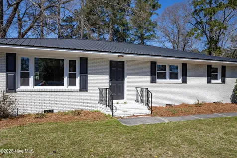 411 Lafayette Street Clinton NC 28328