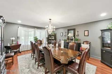474 E Barefoot Road Newton Grove NC 28366