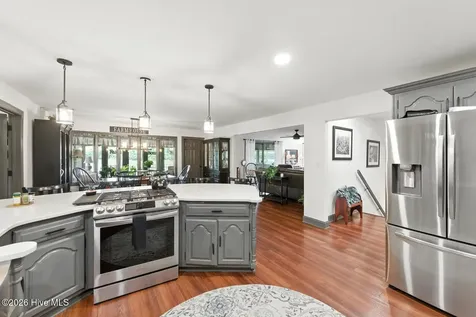 474 E Barefoot Road Newton Grove NC 28366
