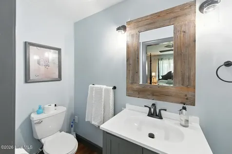 474 E Barefoot Road Newton Grove NC 28366