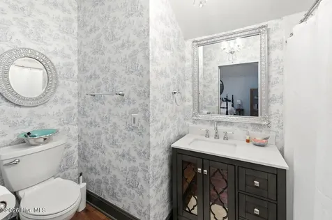 474 E Barefoot Road Newton Grove NC 28366