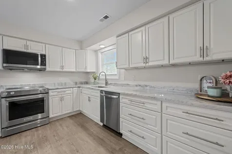 707 Plantation Drive New Bern NC 28562