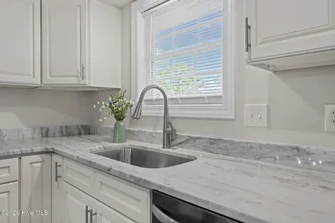 707 Plantation Drive New Bern NC 28562