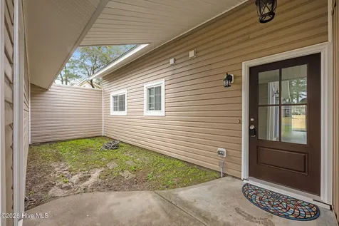 707 Plantation Drive New Bern NC 28562