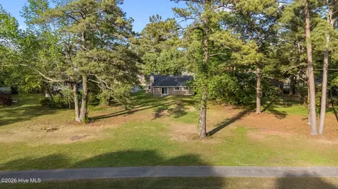 707 Plantation Drive New Bern NC 28562