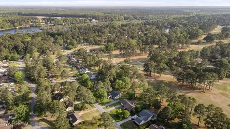 707 Plantation Drive New Bern NC 28562