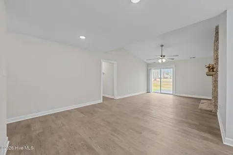 707 Plantation Drive New Bern NC 28562