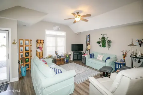 2805 E Yacht Drive Oak Island NC 28465