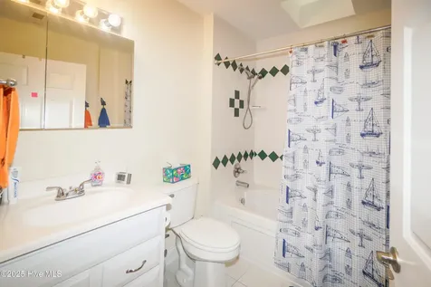 2805 E Yacht Drive Oak Island NC 28465