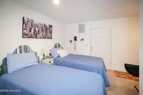 2805 E Yacht Drive Oak Island NC 28465