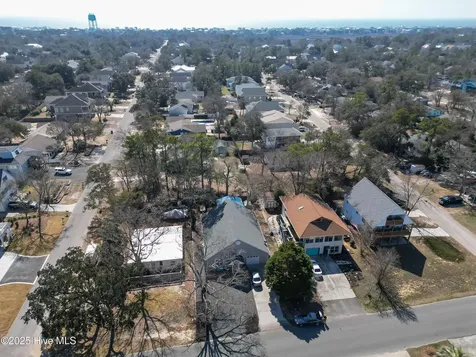 2805 E Yacht Drive Oak Island NC 28465