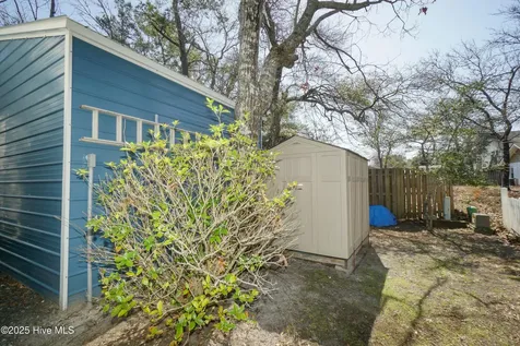 2805 E Yacht Drive Oak Island NC 28465