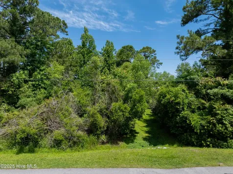 331 Chadwick Shores Drive Sneads Ferry NC 28460