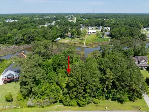 331 Chadwick Shores Drive Sneads Ferry NC 28460