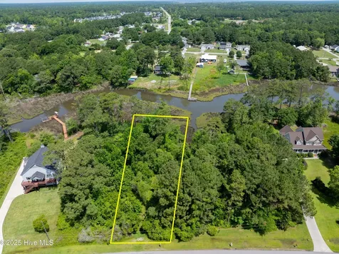 331 Chadwick Shores Drive Sneads Ferry NC 28460