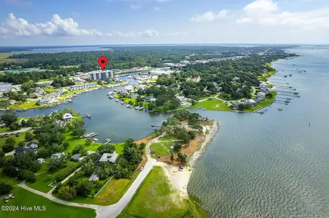 4425 Arendell Street Morehead City NC 28557