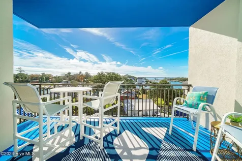 4425 Arendell Street Morehead City NC 28557