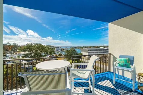 4425 Arendell Street Morehead City NC 28557