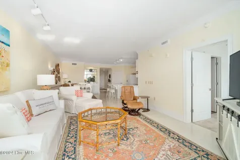 4425 Arendell Street Morehead City NC 28557