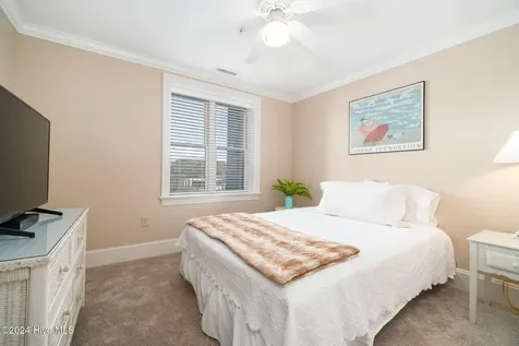 4425 Arendell Street Morehead City NC 28557