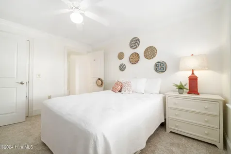 4425 Arendell Street Morehead City NC 28557