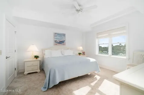 4425 Arendell Street Morehead City NC 28557