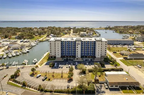 4425 Arendell Street Morehead City NC 28557