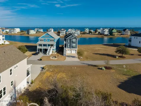 607 Cannonsgate Drive Newport NC 28570