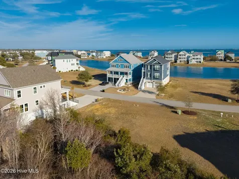607 Cannonsgate Drive Newport NC 28570
